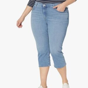 Levis Plus 311 shaping skinny capri 22W